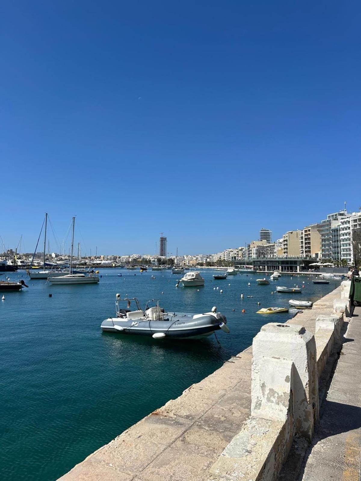 Modern Sliema Apartment Near Sea Екстериор снимка